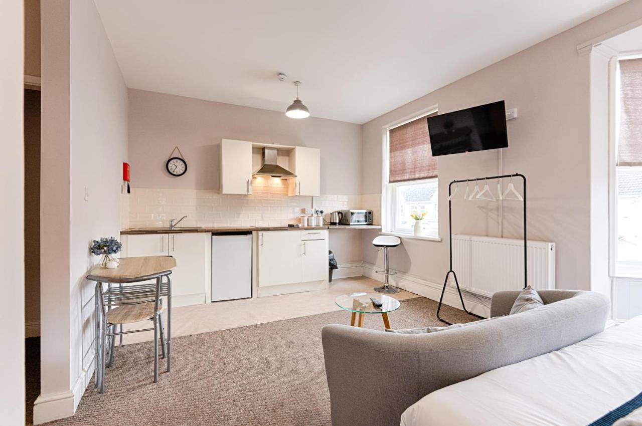 Alexandra House Apartment *