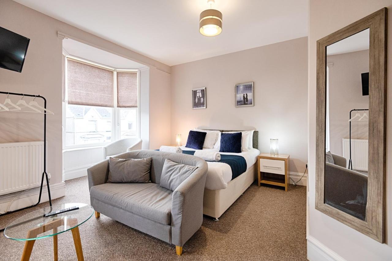 Alexandra House Apartment